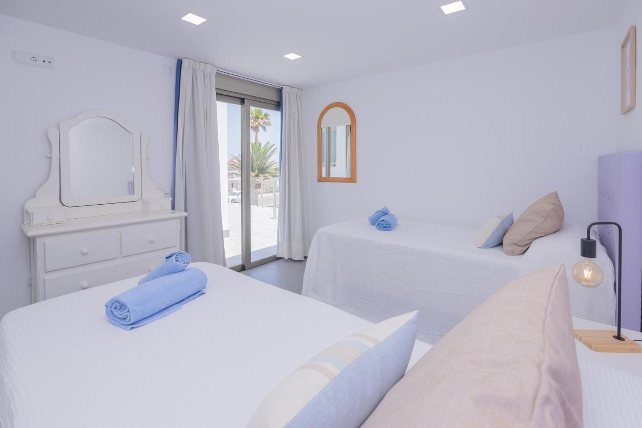 Apartment Holiday 2 Beachfront Corralejo By Holidays Home Экстерьер фото